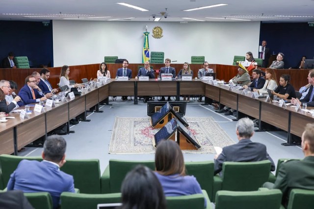 Mesa de conciliação no STF