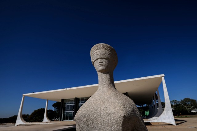 Estátua da Justiça na Fachada do Supremo Tribunal Federal