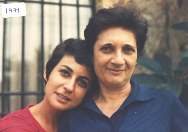 Isis Dias de Oliveira, estudante de Ciências Sociais da USP, e sua mãe Felícia Nardini de Oliveira