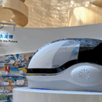 Japão apresenta máquina de lavar gente com roupa e tudo; o futuro chegou
