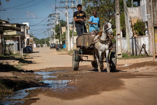 Moradores de Campos dos Goytacazes, cidade que recebe royalties de petróleo