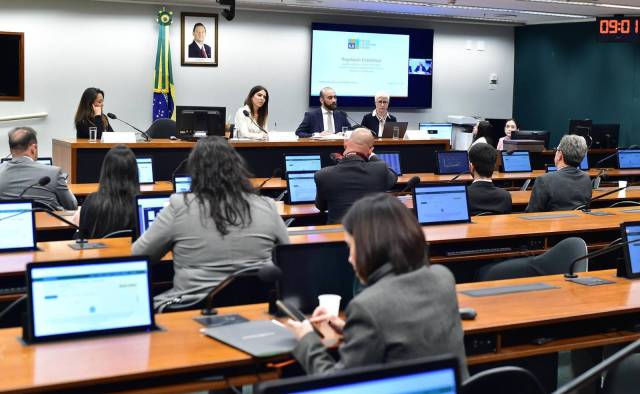 Audiência pública na Comissão de Desenvolvimento Econômico debateu estudo da ALAI sobre o PL 2768/2022 em maio de 2025