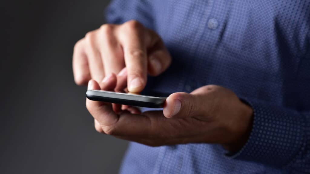 Veja como identificar se alguém clonou seu celular antes que seja tarde